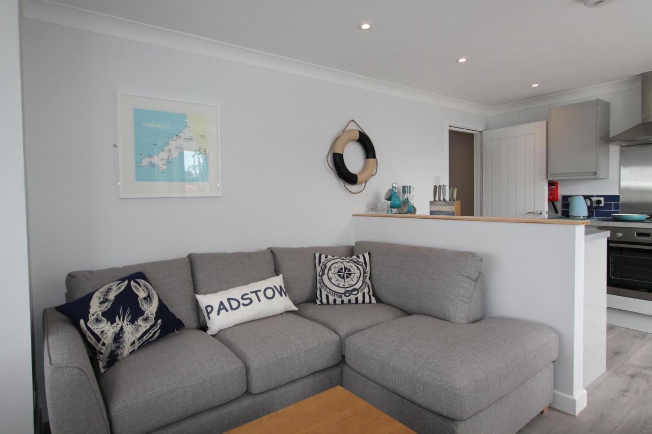Mawgan Porth Apartments Екстериор снимка